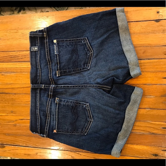 7 for All Mankind Denim shorts - Picture 2 of 5